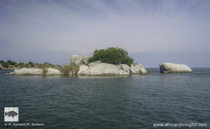 Cape Mpimbwe, Msalaba Rocks 02